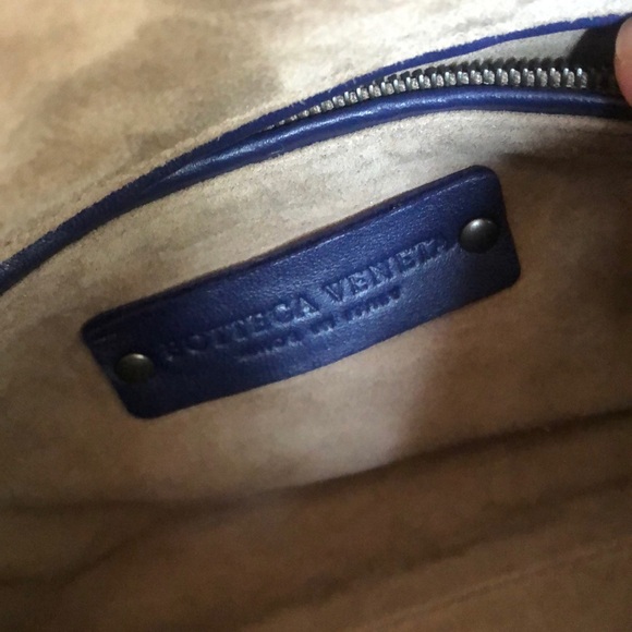 Bottega Veneta ( Like New) - Picture 5 of 13